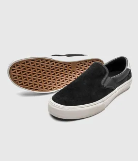 Straye Footwear Ventura Skate Shoes Slip-on Black/Bone Suede