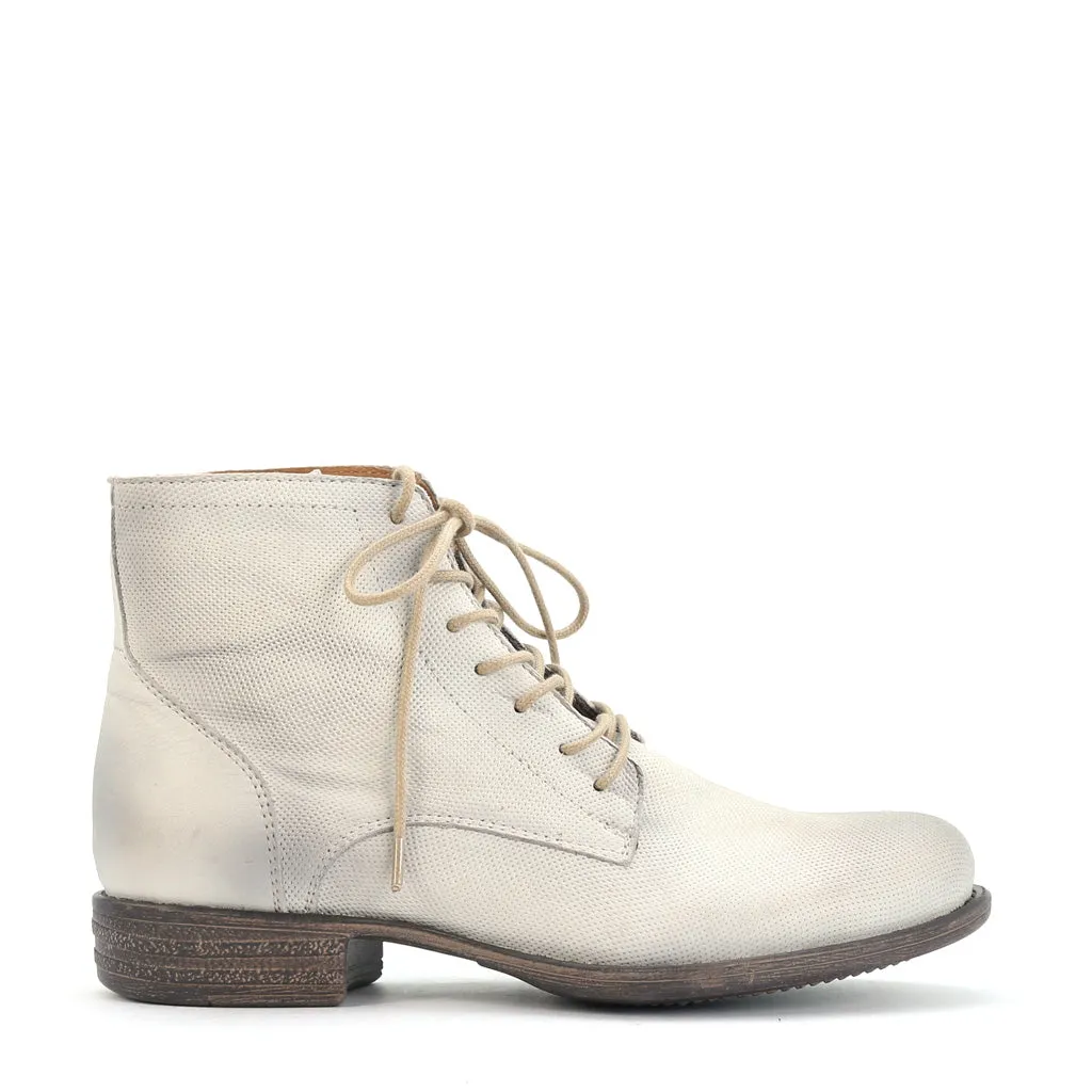 WITTY LEATHER ANKLE BOOTS