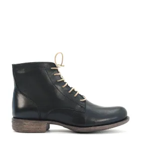 WITTY LEATHER ANKLE BOOTS